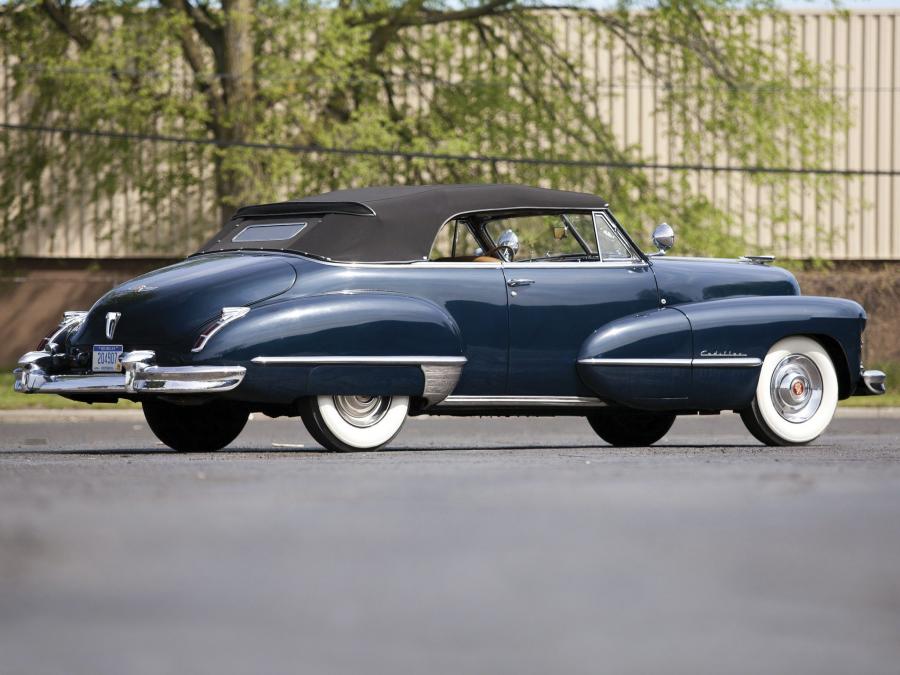  Cadillac Series 62 Convertible 1947 года  (фото 23 из 31)